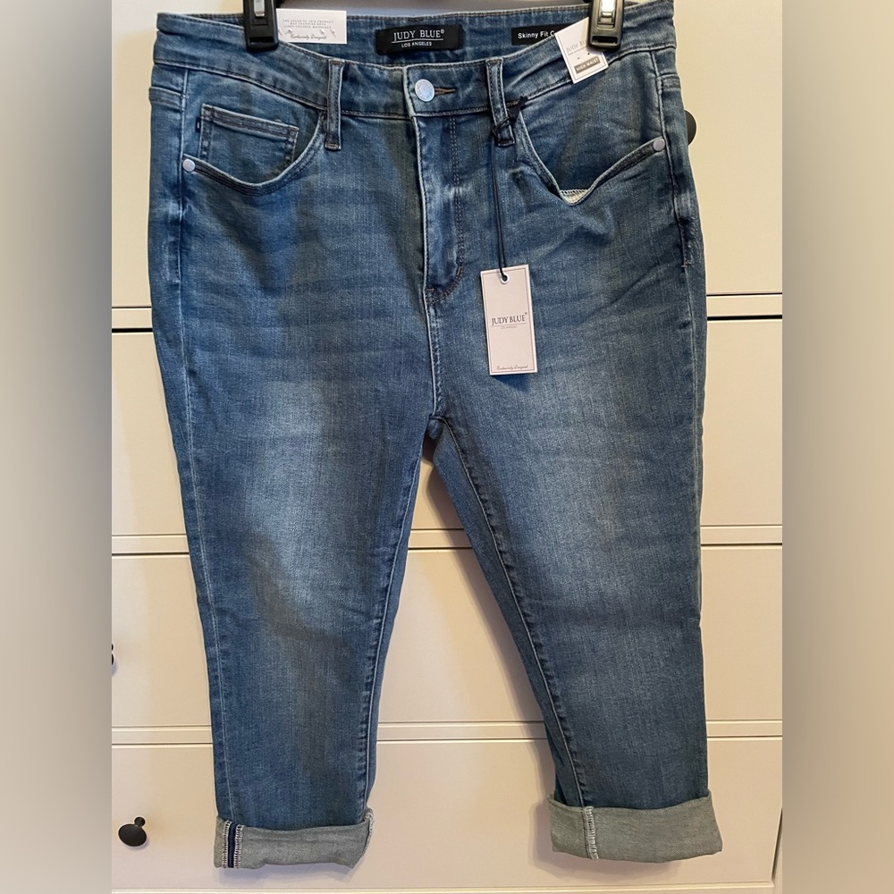 Womens Judy Blue skinny fit capri